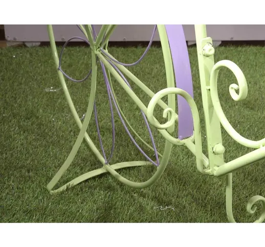 Bicicletta decorativa in metallo colorato con vasi per fiori e piante
