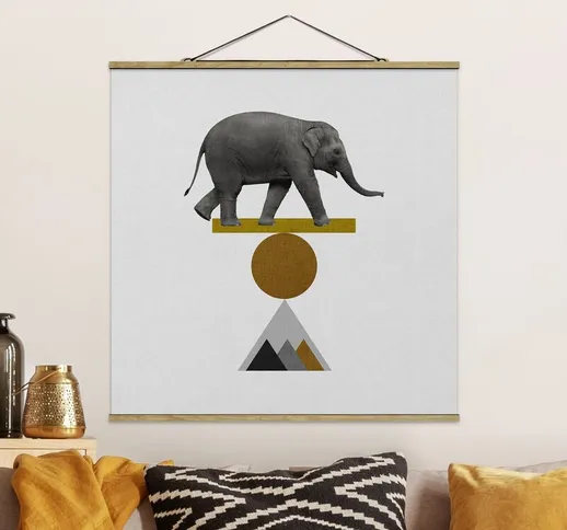 Foto su tessuto da parete con bastone - Elefante nell'arte dell'equilibrio - Quadrato 1:1...