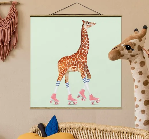 Foto su tessuto da parete con bastone - Giraffa con Pattini a rotelle - Quadrato 1:1 Dimen...