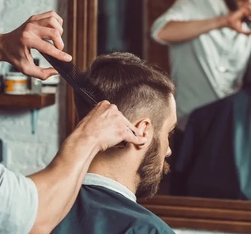 Pacchetto hairstyling uomo più modellatura barba al salone La  (sconto fino a 32%)