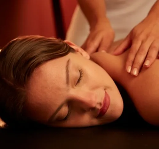 3 o 5 massaggi da 45 minuti a scelta da  (sconto fino a 70%)