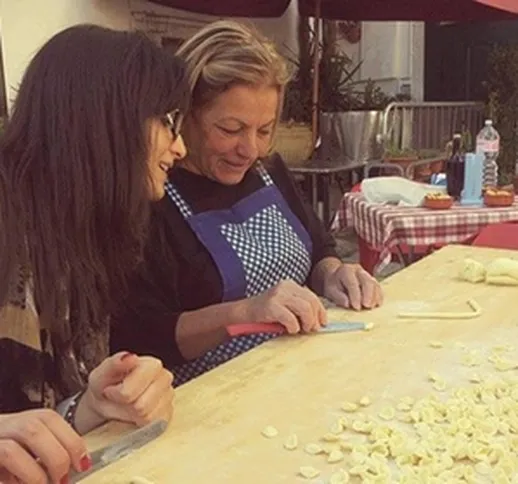 Preparazione della pasta e giro in risciò a Bari