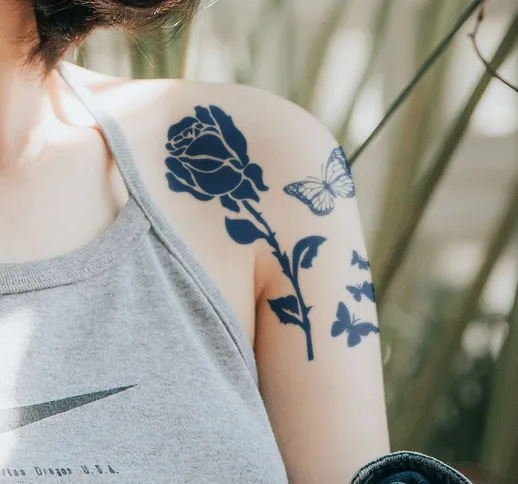 Adesivo del tatuaggio del modello del fiore di 1 foglio