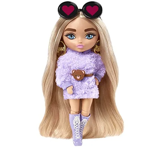 Barbie - Extra Minis Mini Bambola Articolata con Vestito Lilla, Occhiali a Cuore e Morbidi...