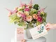 Fiori a Domicilio - Pack Anniversario: Bouquet Jaipur con Cioccolato e Bigli - 