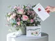 Fiori a Domicilio - Pack Baby: Composizione Rosa con Cioccolato e Biglietto - 