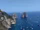 Tour di Capri in barca - sosta di 6 ore sull'isola e giro in barca completo intorno all'is...