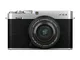 FUJIFILM X-E4, fotocamera digitale mirrorless con obiettivo XF27mmF2.8 R WR, colore: Argen...