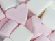 WeddingTree Cuori di marshmallow 1 kg - dolci morbidi per San Valentino o per la festa del...