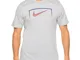 Nike Swoosh Goal Tee - Maglietta a Maniche Corte, da Uomo, Colore: Grigio Scuro/Grigio mél...