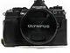 MegaGear Olympus OM-D E-M5 Mark II Ever Ready Custodia metà copertura in finta pelle per F...