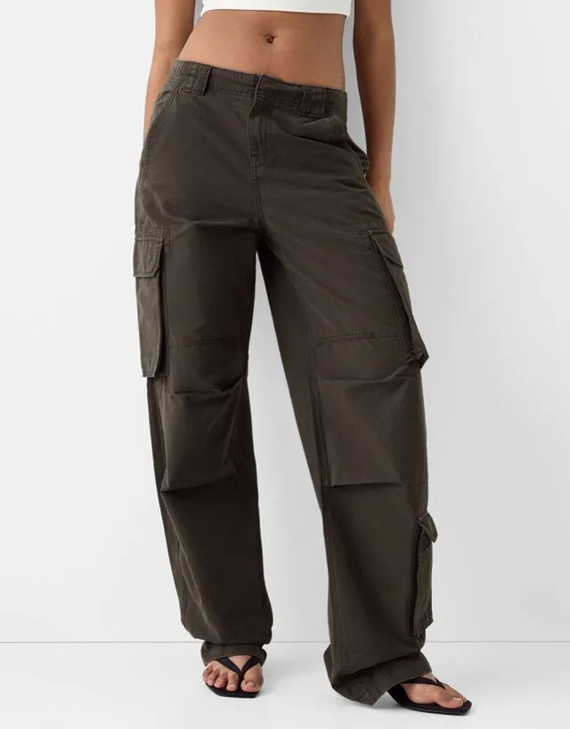 Bershka Pantaloni Cargo Multitasche Donna 44 (Eu 40) Kaki