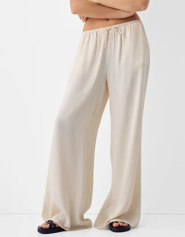 Bershka Pantaloni Wide Leg Satin Donna S Bianco