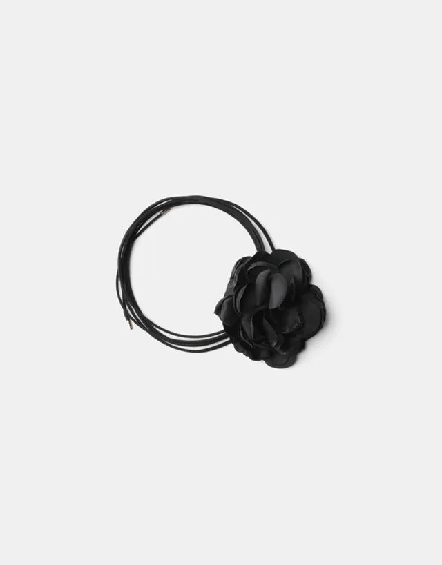 Bershka Collana Choker Fiore Donna Nero