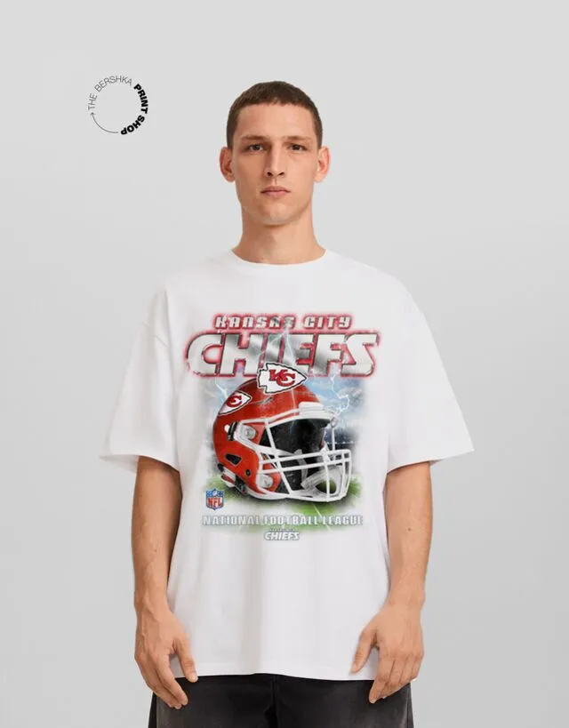 Bershka Maglietta Nfl Kansas City Chiefs A Maniche Corte Boxy Fit Uomo Xl Bianco