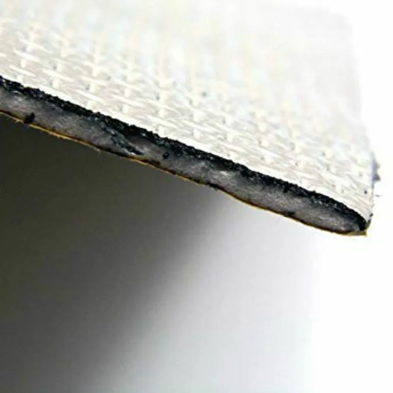 Stickerslab - Pannello adesivo termico in tessuto e alluminio riflettente paracalore protezione plastiche e carene 2000gr/mq Packaging - 30cm x 100cm