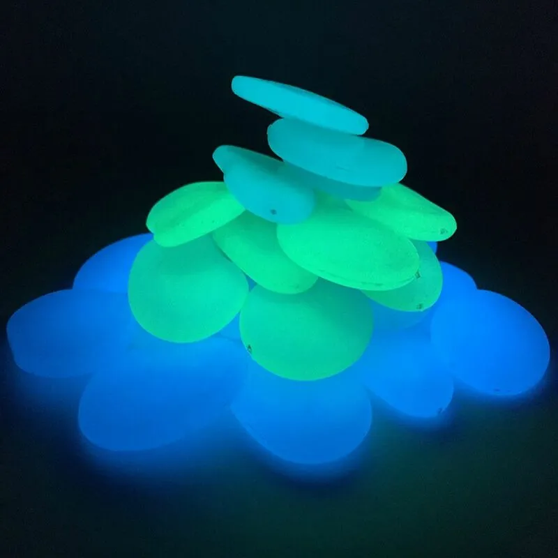 Stickerslab - Pietre piatte ecosostenibili che si illuminano al buio in vetro fosforescenti Colore - Blu, Numero Pezzi - 1 kg (Circa 85/90 pietre)