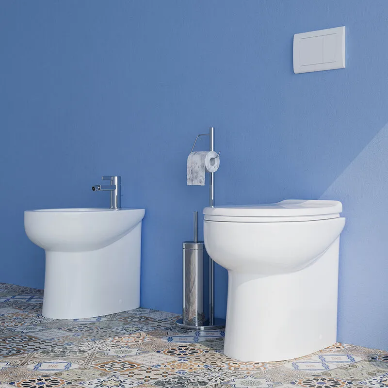 Sanitari bagno Bidet e Vaso wc filomuro rimless a terra in ceramica con sedile coprivaso milano