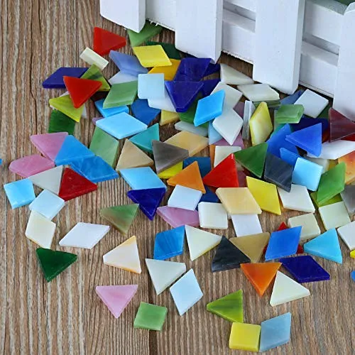 Kesote 600 Pezzi di Multicolore Mosaico a Forme Assortite Mosaico per la Decorazione di Casa o Creazione di Fai-da-Te, Mosaico a 3 Forme, Quadrato, Triangolo e Rombo