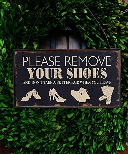 NIKKY HOME Vintage Targa Decorazione in Legno Murale Per Casa Negozio 21x11cm Slogan ¡°Please Remove Your Shoes and Don't Take a Better Pair When You Leave¡±