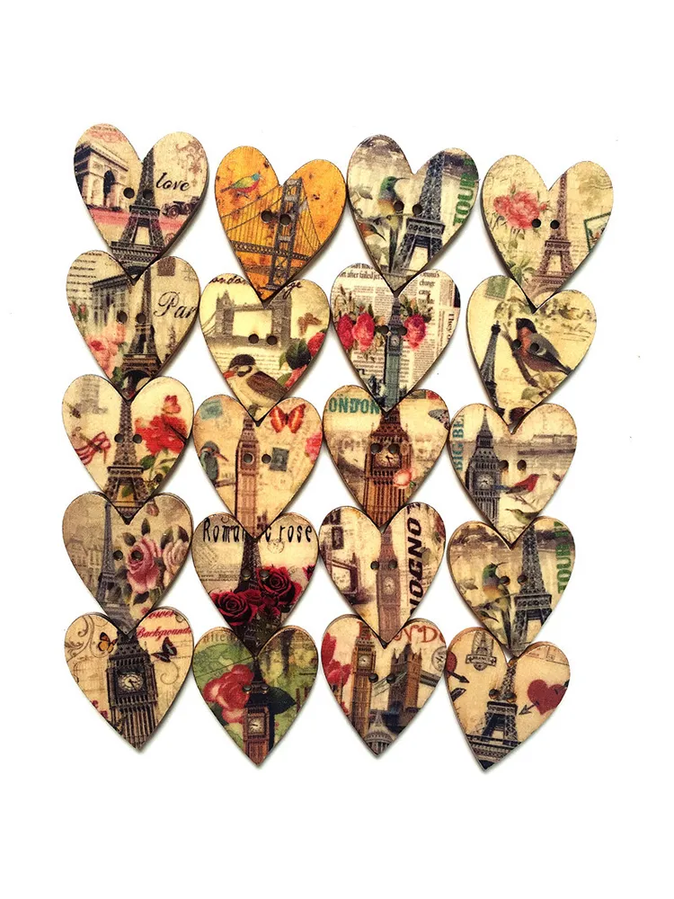 Bottone di legno da cucito a forma di cuore