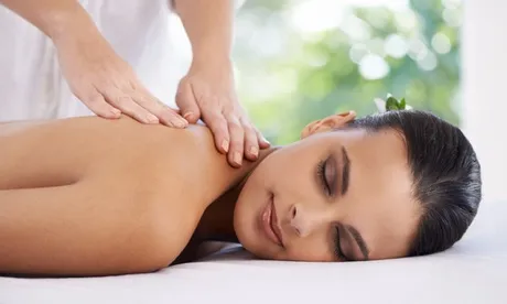 Uno o 3 massaggi da 50 minuti per donna da , a Torino (sconto fino a 70%)