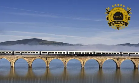 Costa verde Express: 6 giorni, 5 notti in treno turistico di lusso Renfe per una persona con pensione completa