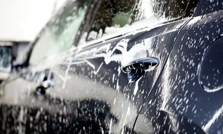 Lavaggio auto interno ed esterno più sanificazione per auto all' (sconto 50%)