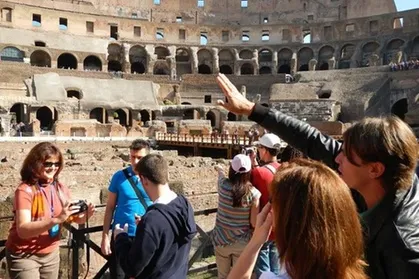 Tour saltafila del Colosseo, del Foro Romano e del colle Palatino