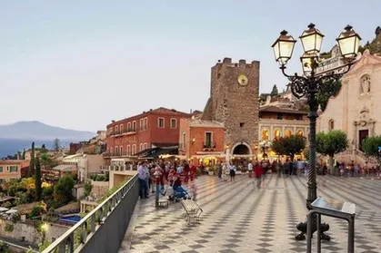 Tour privato di Taormina e Castelmola con degustazione enogastronomica facoltativa