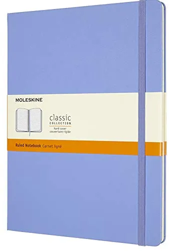 Moleskine - Classic Notebook, Taccuino a Righe, Copertina Rigida e Chiusura ad Elastico, Formato XL 19 x 25 cm, Colore Blu Ortensia, 192 Pagine