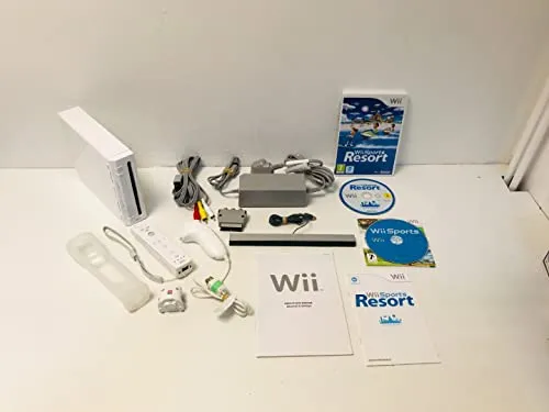 Nintendo Wii Console with Wii Sports + Wii Sports Resort and Motion Plus Controller (Wii) [Edizione: Regno Unito]