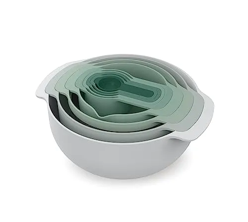 Joseph Joseph Nest 9 Plus, set compatto per la preparazione degli alimenti da 9 pezzi con ciotole per mescolare, misurini, setaccio e colino, Verde Salvia