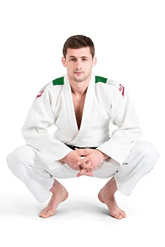 GREEN HILL JUDOGI PROFESSIONAL IJF APPROVED JUDO BIANCO GI WHITE KIMONO UNISEX (Banda sulle spalle tricolore, 180 Slim fit)