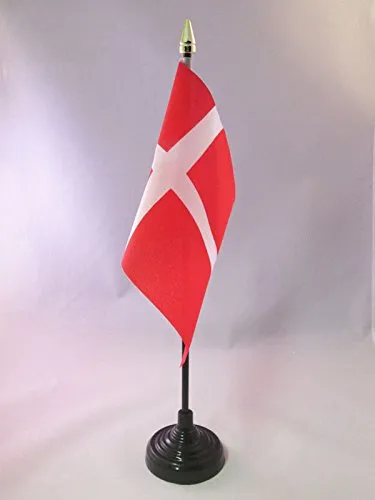 AZ FLAG Bandiera da Tavolo Danimarca 15x10cm Punta Dorata - Piccola BANDIERINA Danese 10 x 15 cm
