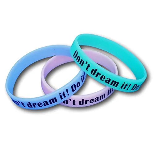 EKNA Set di 3 bracciali fitness con scritta in lingua inglese "Don't Dream it!" – Braccialetti in silicone in blu verde rosa con effetto luminoso – Glow in The Dark Wristbands