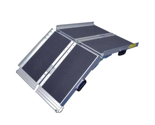 Aidapt VA143S Tri-Fold - Rampa antiscivolo per sedie a rotelle, 1,8 m