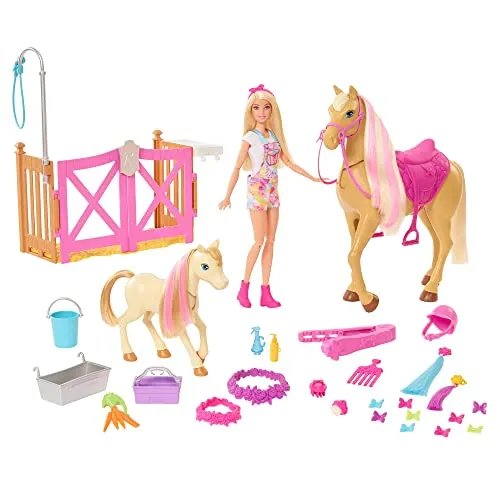 Barbie- Playset Il Ranch con Bambola Bionda, 2 Cavalli e oltre 20 Accessori, Giocattolo per Bambini 3+Anni, GXV77