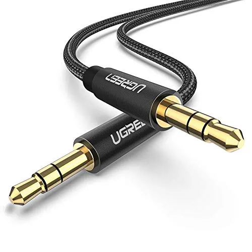 UGREEN Cavo Aux Macchina 3.5MM Jack to Jack in Nylon Cavo Audio Maschio a Maschio Stereo Compatible with Cuffie iPhone iPad iPod Smartphone Laptop Autoradio MP3 Echo DOT Altoparlante Auto (1M, Nero)