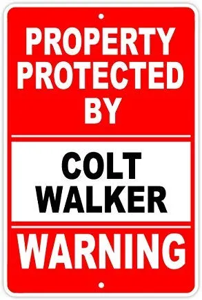 Fhdang Decor Protected by Colt Walker Gun Fucile Revolver Warning Ammo Targa in Alluminio, Metallo, Multi, 6x9 Inches