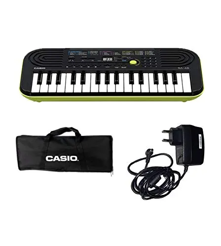 Casio SA-46 - Mini Tastiera polifonica 8 Voci e 32 tasti Nera/Verde + Borsa Custodia per Trasporto (non imbottita) Originale Casio + Casio AD-E95100LG AC Adaptor, Alimentatore per tastiera, Nero