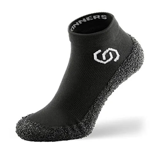 Skinners Scarpe Barefoot Minimalista Aperte per Uomo e Donna | Calzature ultraleggere Leggere e Traspiranti | Nero (Logo Bianco), S - 38-39 EU