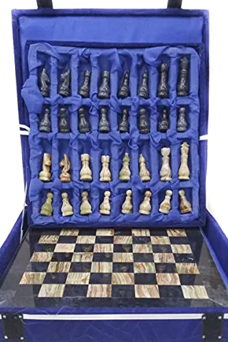 Set di scacchi fatti a mano in onice multicolore e marmo nero