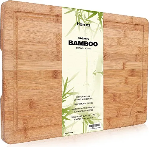 Tagliere in Bambù Biologico Premium by Harcas. Tagliere dalle misure Extra Large 45cm x 30cm x 2cm. Il Migliore per Tagliare Carne, Verdure e Formaggio. Livello Professionale per Resistenza e Durata