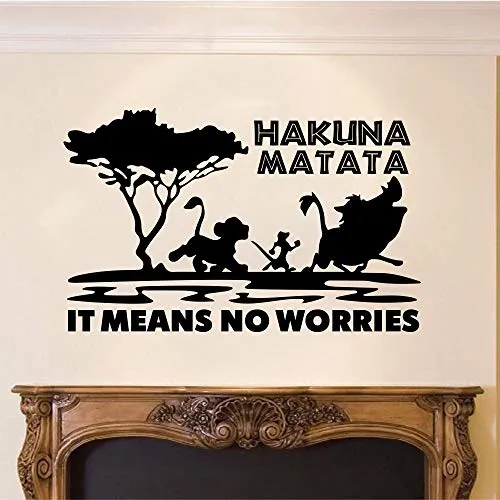 Hakuna Matata Means No Worries Cartoon Movie Lion King Smiba Pumbaa Timon Wall Sticker Decalcomania del vinile Ragazzo Bambini Camera da letto Soggiorno Sala giochi Home Decor Murale