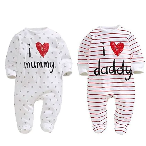 AOMOMO, 2 tutine per neonati, unisex, chiuse ai piedi, con scritte in lingua inglese "I Love Mummy" e "I Love Daddy&rdquo; 2pack 6 Month