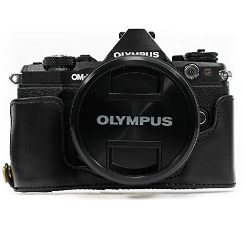 MegaGear Olympus OM-D E-M5 Mark II Ever Ready Custodia metà copertura in finta pelle per Fotocamera con Tracolla - Nero - MG966