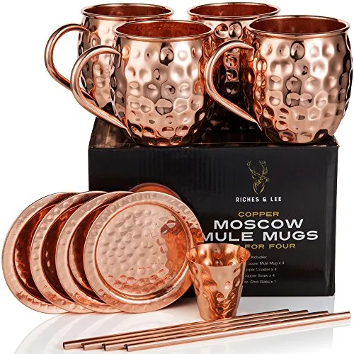 Riches & Lee Bicchieri di Rame Moscow Mule Include 4 Bicchieri, 4 sottobicchieri, 4 cannucce, 1 Misurino più Accessori in Rame Puro al 100% Bicchieri a barile