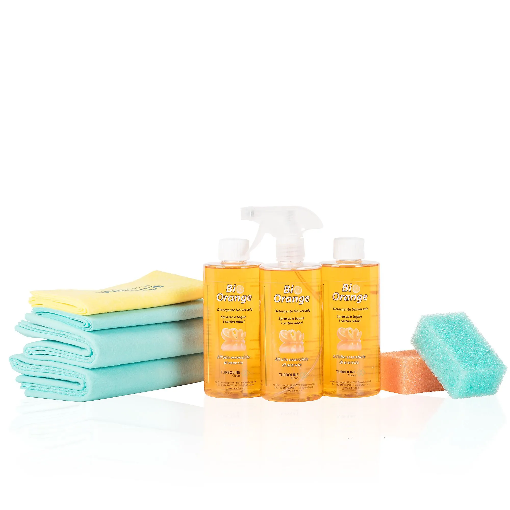 Kit pulizia: 3 detergenti Bio Orange, 2 spugne e 4 panni