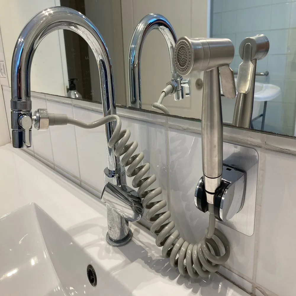 Tubo flessibile della doccia dell'impianto idraulico dell'acqua Pistola per bidet Spruzzatore del telefono Tubo flessibile per parti del bagno della